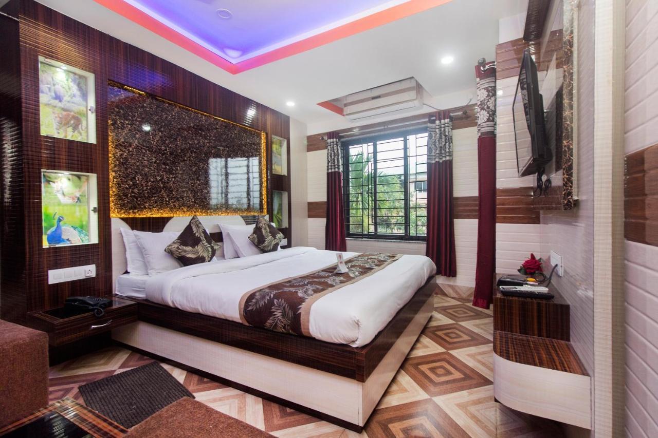 Oyo 16064 Tirupati Lodge Siliguri Exterior foto